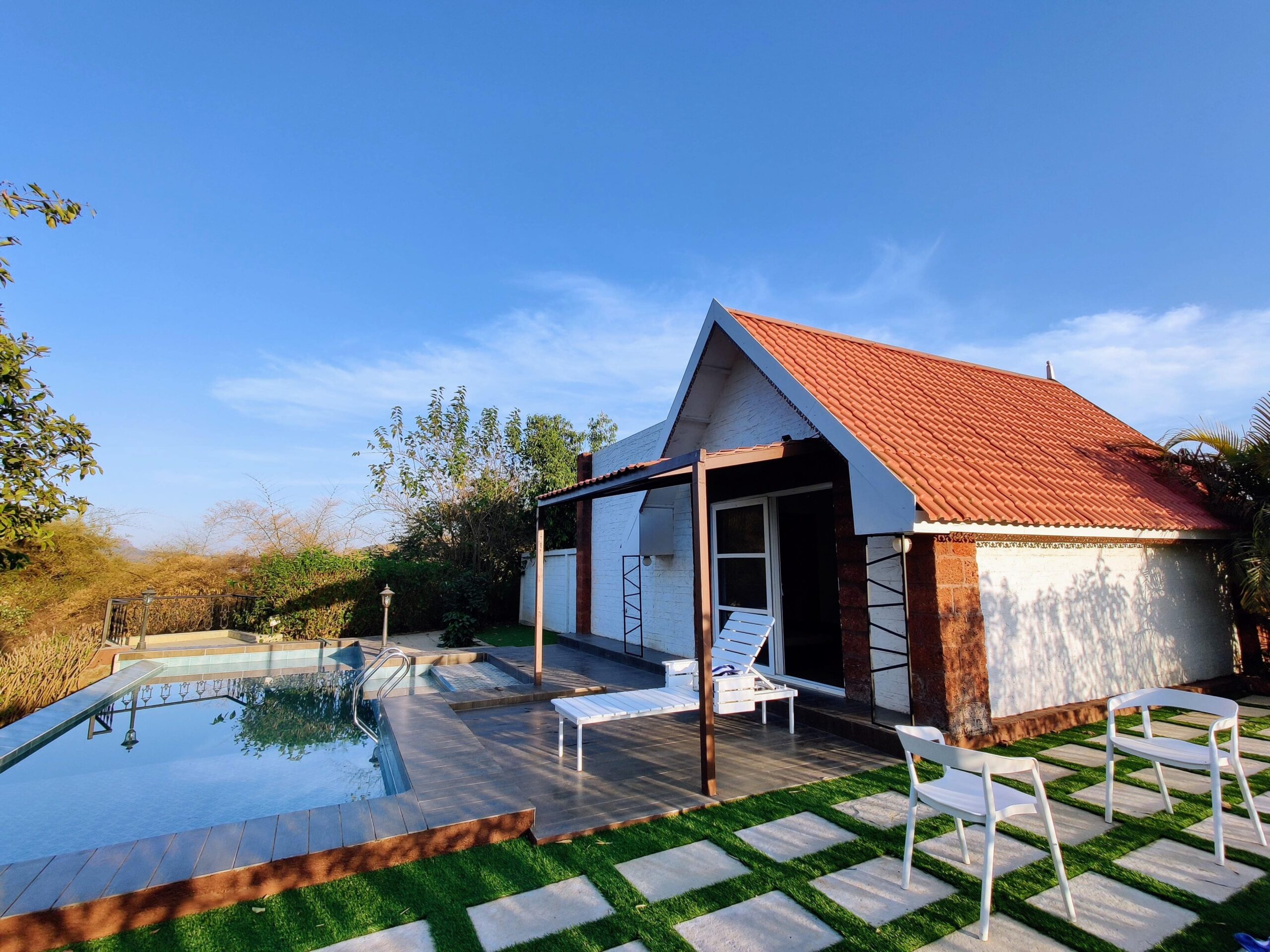 Lonavala Hill Retreat � Nature & Comfort Combined